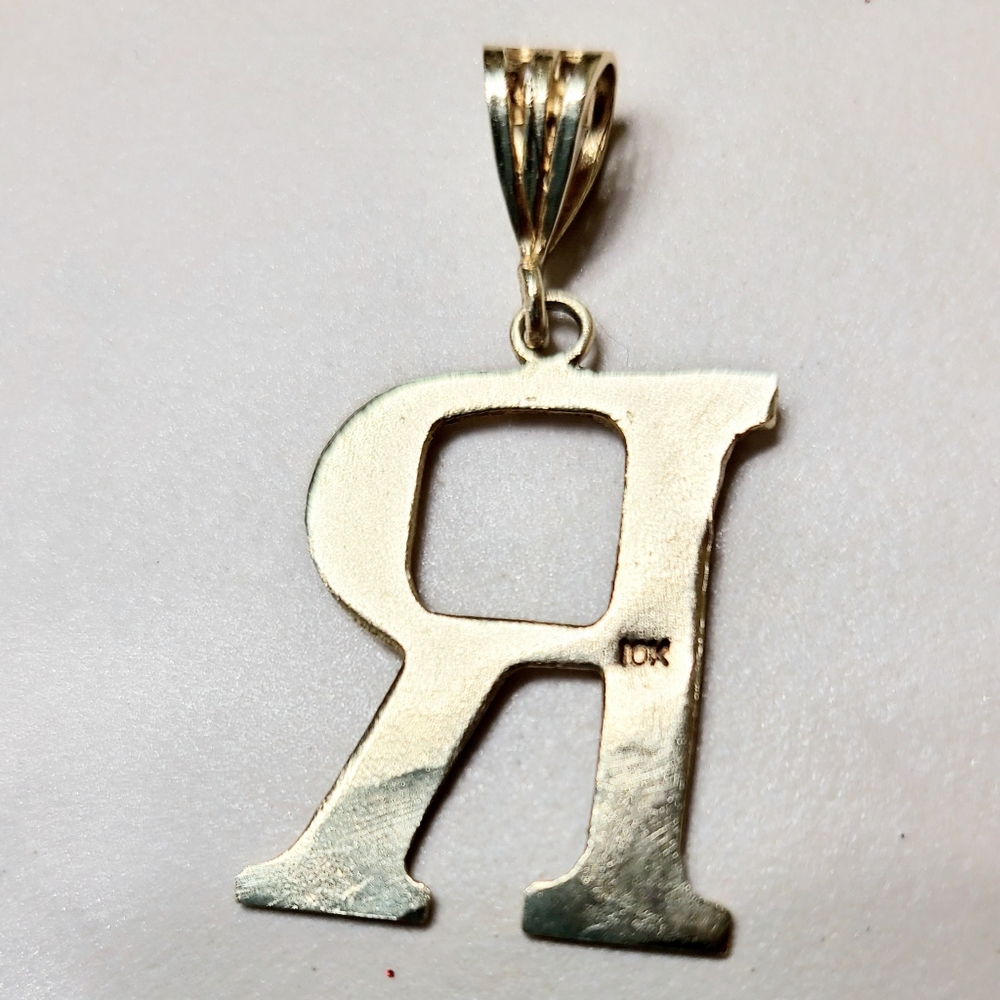10k Real Solid Gold Pendant. - Picture 12 of 12